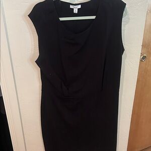 Nine West Elegant Black Midi Dress